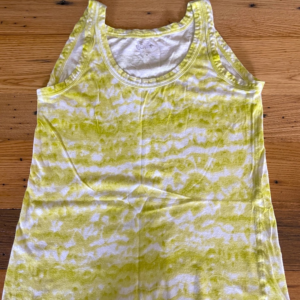 LOFT Size XS Lime Green Tie Dyed Tank Top